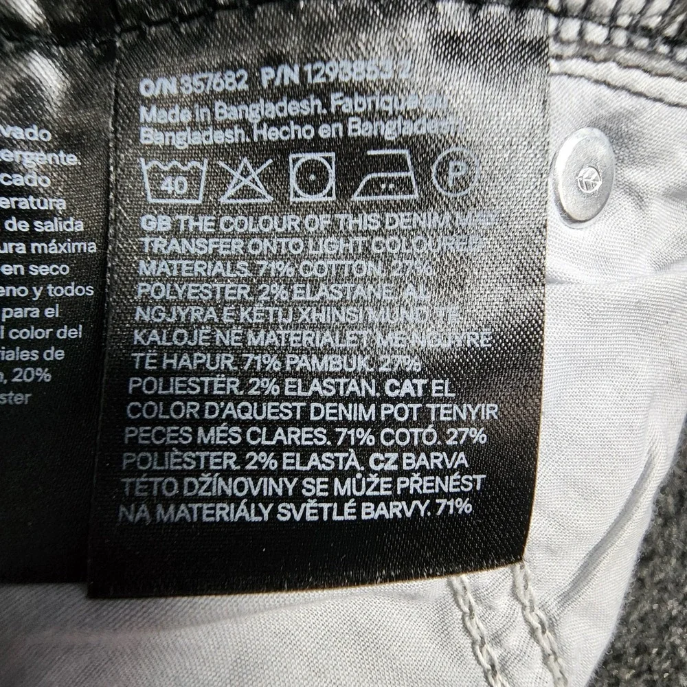 NWT‎ H&M Divided Flare Low Waist Raw Hem Women's Jeans Size 4 Gray Flap Pockets - Picture 6 of 9